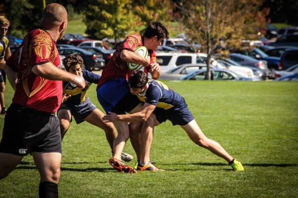 Tomer Chen with the great form tackle